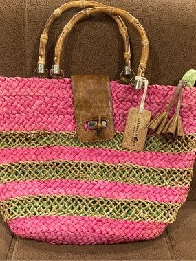 NWT Caribbean Joe Pink Beige Woven Straw Tote with Bamboo Handles , Green inside